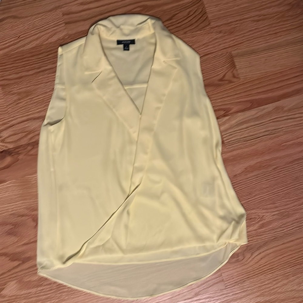 Yellow Alfani Sleeveless Blouse - Small - NWOT